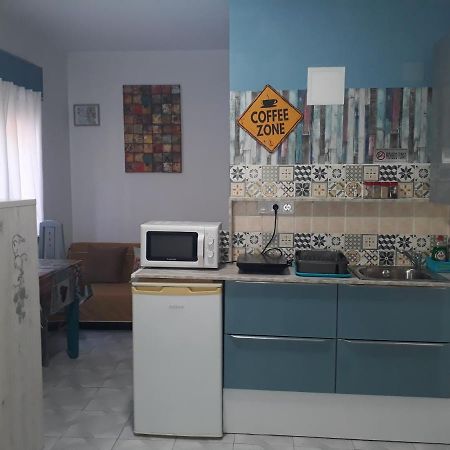דירות אלמריה Casa Eric Almedina מראה חיצוני תמונה