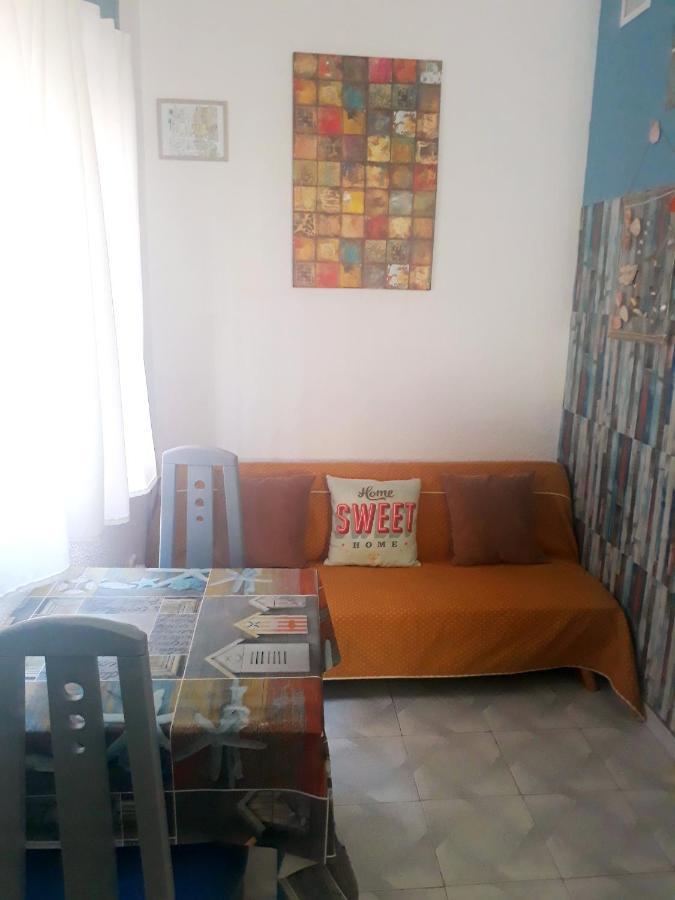 דירות אלמריה Casa Eric Almedina מראה חיצוני תמונה